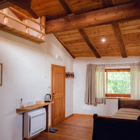 Lo Puy Farm stay *